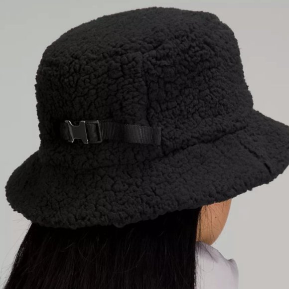 (2339) NWT LULULEMON Textured Fleece Bucket Hat - Picture 4 of 4